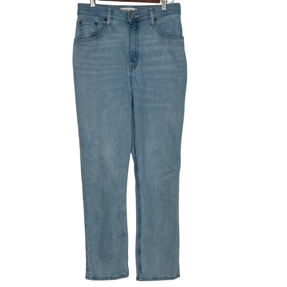 Abercrombie Curve Love 90s Straight Jeans High Rise Light Wash Size 28R